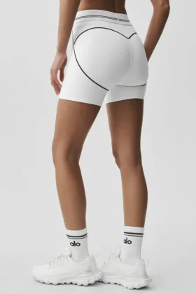 4″ Airbrush High-Waist Heart Throb Short – White/Black