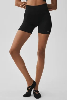 5″ Seamless Ribbed Favorite Short – Black