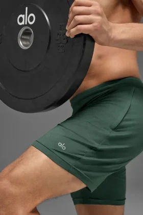 7″ Conquer React Performance Short – Clover Green