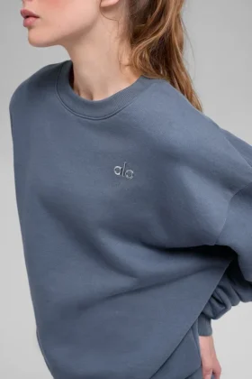 Accolade Crew Neck Pullover – Bluestone
