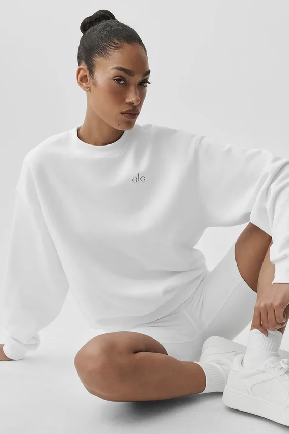 Accolade Crew Neck Pullover - White