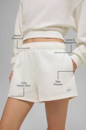Accolade Short – Ivory