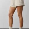 Accolade Short - Oatmeal Heather