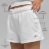 Accolade Short - White