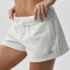 Accolade Short - White Heather