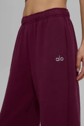 Accolade Straight Leg Sweatpant – Burgundy