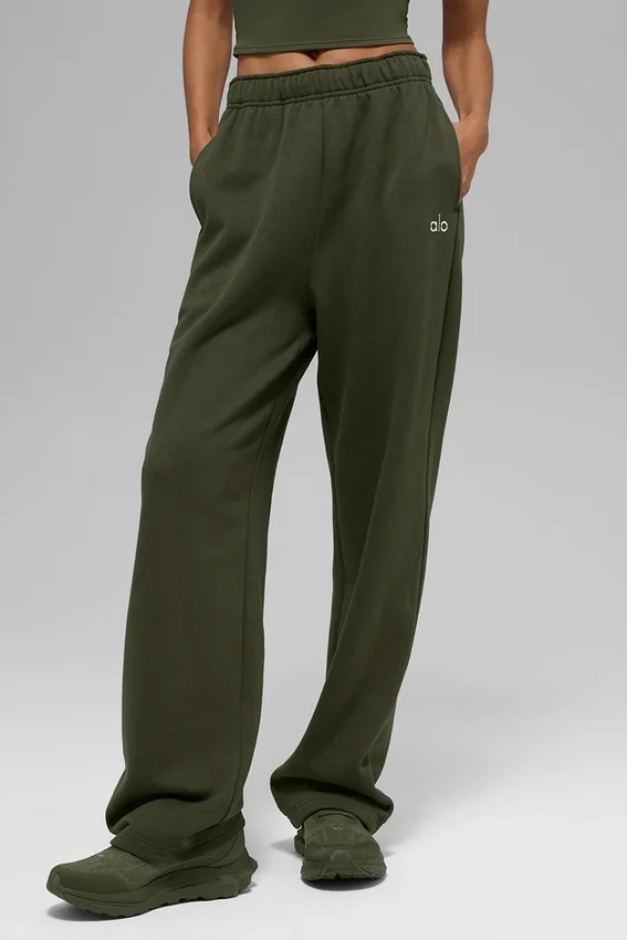 Accolade Straight Leg Sweatpant - Green Olive