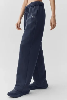 Accolade Straight Leg Sweatpant – Navy
