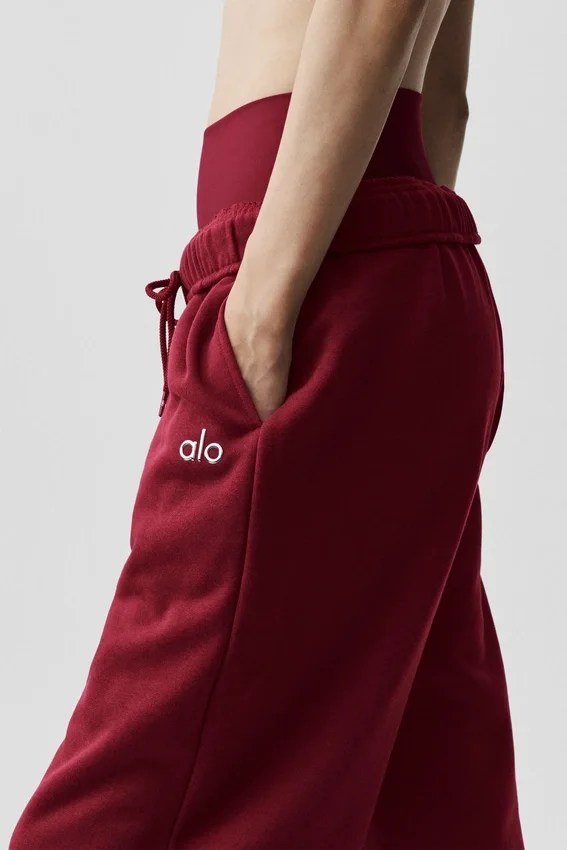 Accolade Straight Leg Sweatpant - Summer Romance Red