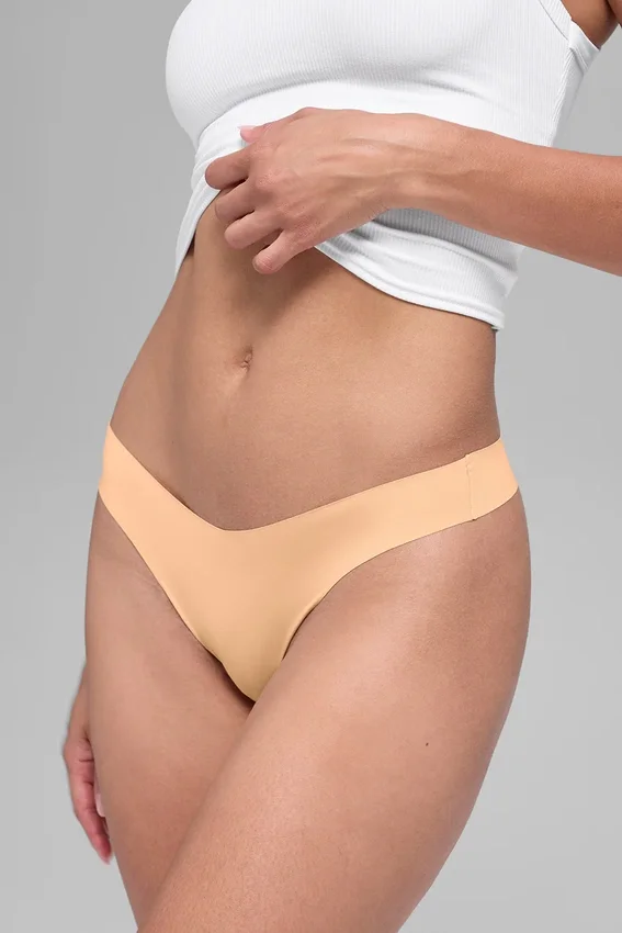 Airbrush Invisible Thong - Champagne