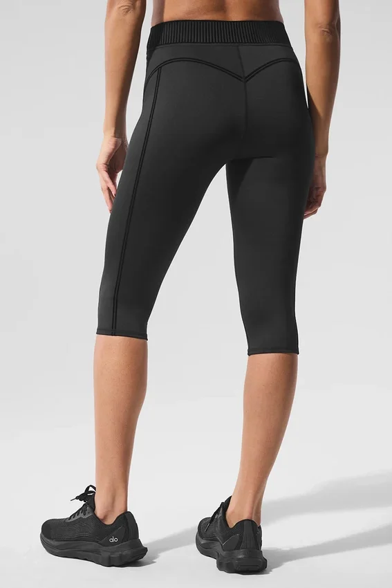 Airlift High-Waist Line up Capri - Black
