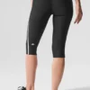 Airlift High-Waist Super Sleek Contrast Capri - Black/White