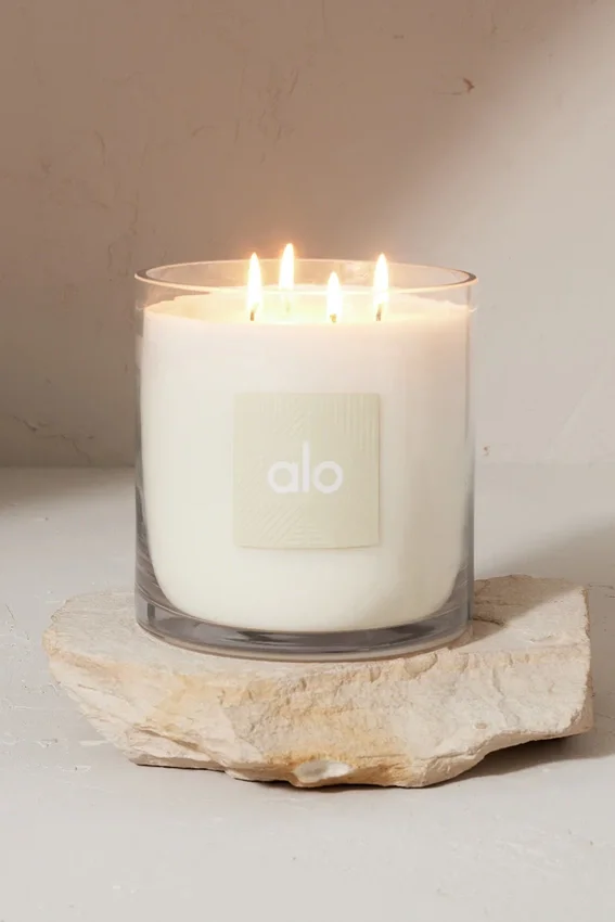 Alo Signature Candle - 60 Oz