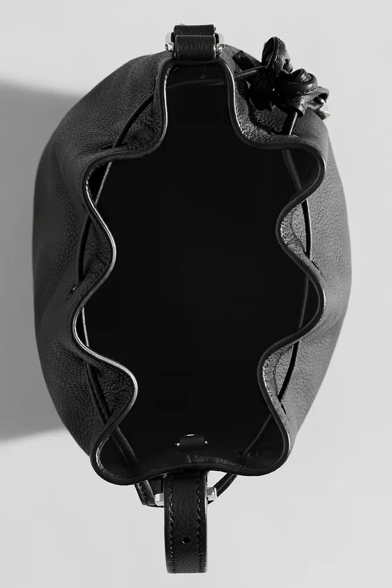 Alo Mini Balance - Black Leather