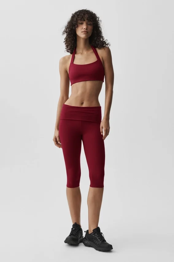 Alo Softsculpt Feel the Heat Halter Bra - Summer Romance Red