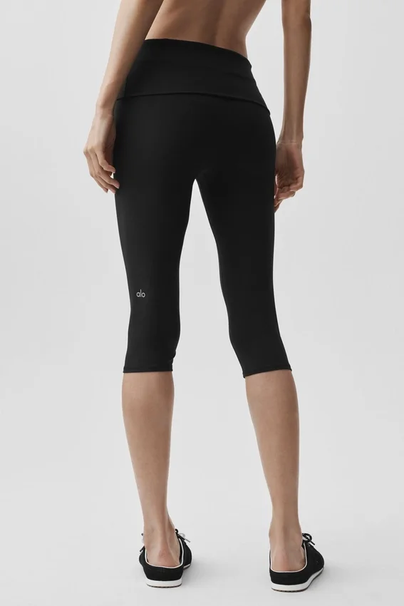 Alo Softsculpt Low-Rise Foldover Capri - Black