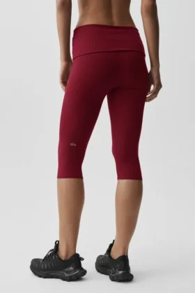 Alo Softsculpt Low-Rise Foldover Capri – Summer Romance Red