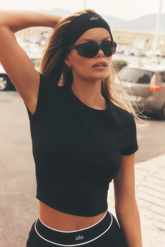 Alo Softsculpt Precision Short Sleeve Top - Black