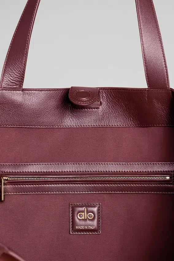 Alo Tranquility Tote - Bordeaux Suede