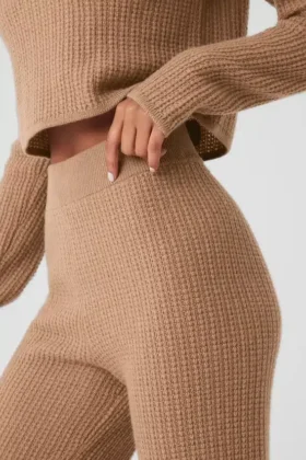 Cashmere High-Waist Plush Waffle Pant – Toasted Almond