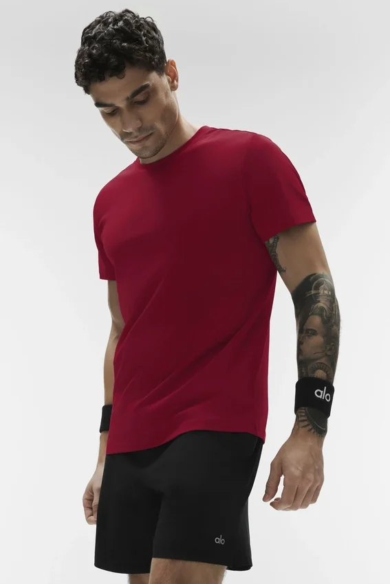 Conquer Reform Crewneck Short Sleeve - Garnet
