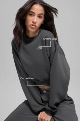 Cropped Accolade Crewneck – Anthracite