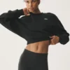 Cropped Accolade Crewneck - Black