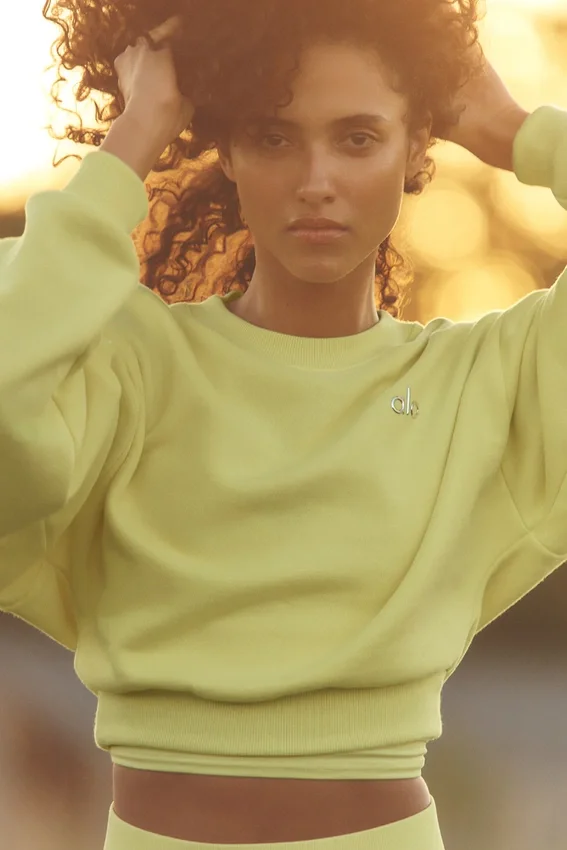 Cropped Accolade Crewneck - Sunshine