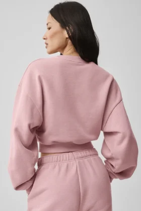 Cropped Accolade Crewneck – Vintage Pink