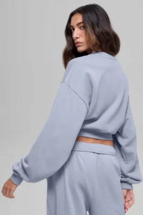 Cropped Accolade Crewneck – Winter Frost