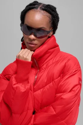 Cropped Atmosphere Puffer – Bright Red