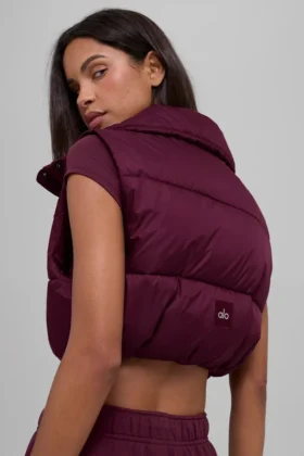 Cropped Gold Rush Puffer Vest – Burgundy