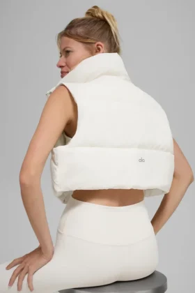 Cropped Gold Rush Puffer Vest – Ivory