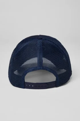 District Trucker Hat – Navy