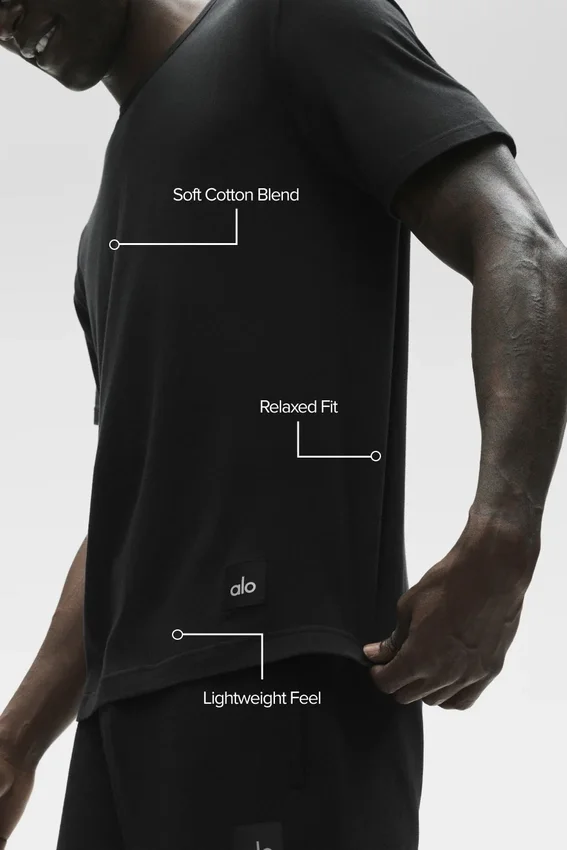 Essential Short Sleeve Street Tee - Black