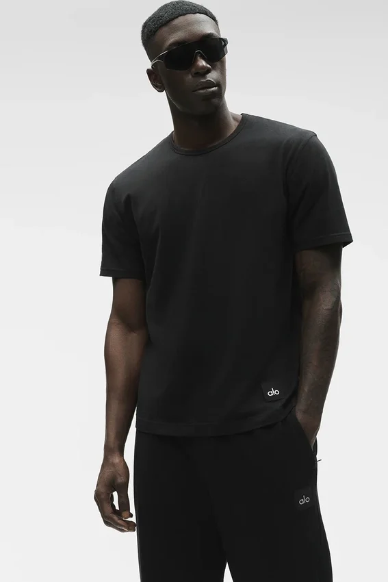 Essential Short Sleeve Street Tee - Black