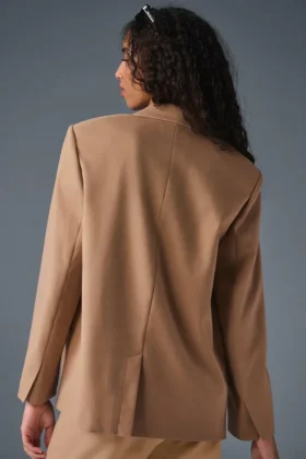 First-Class Blazer – Toasted Almond