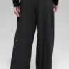 High-Waist Dreamscape Trouser (Short) - Black