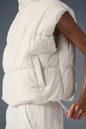 Incline Puffer Vest – Ivory