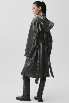 Metallic Break Line Trench – Silver Metallic