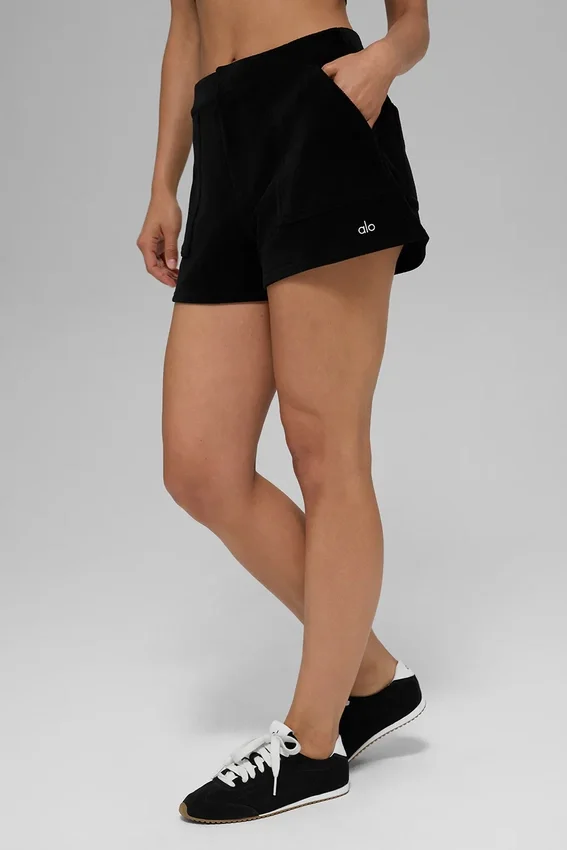 Micro Corduroy on Duty Short - Black