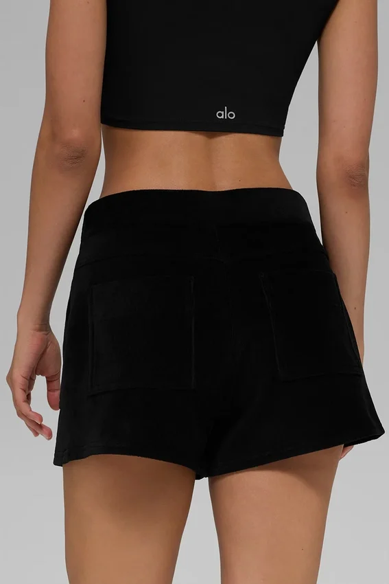 Micro Corduroy on Duty Short - Black