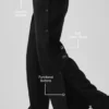 Mid-Rise Cosmopolitan Snap Pant - Black