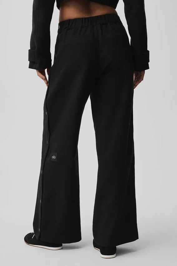 Mid-Rise Cosmopolitan Snap Pant - Black