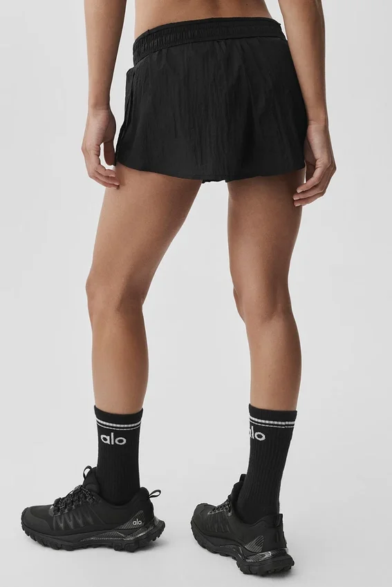 Mid-Rise Go Time Short - Black