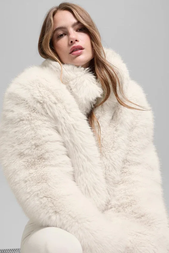 Opulent Faux Fur Cropped Jacket - Ivory