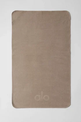 Performance No Sweat Hand Towel - Gravel