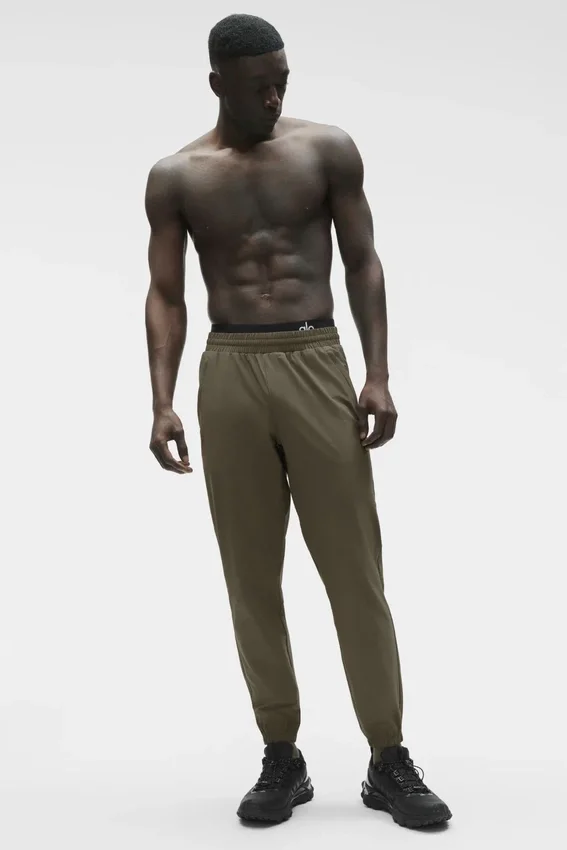 Repetition Jogger - Olive Tree