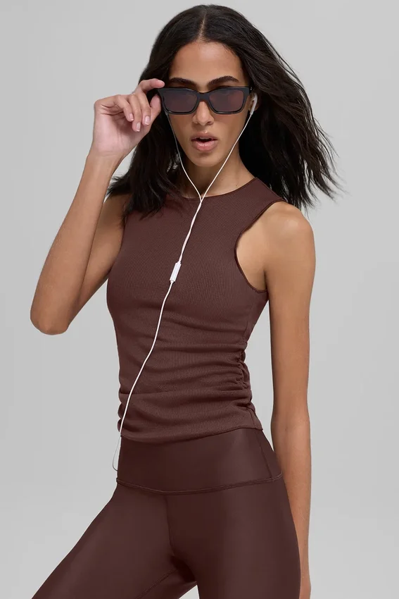 Ribbed En Pointe Tank - Brownstone