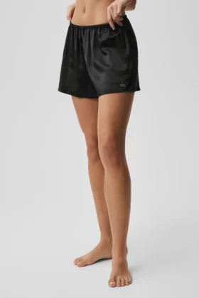 Silk Luminous Short – Black